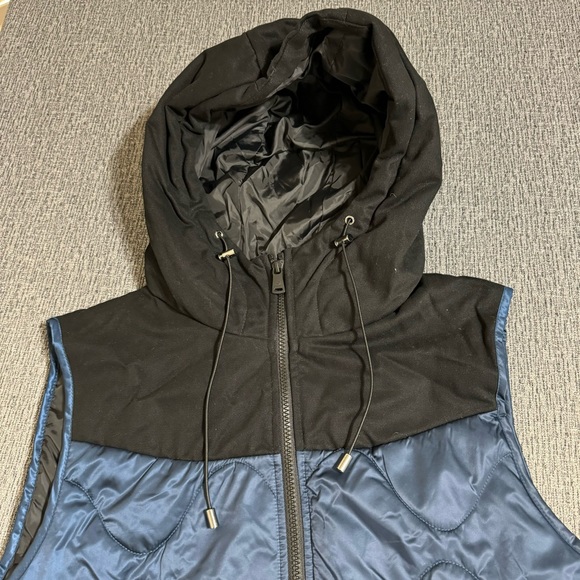 Bernardo Longline Quilted Mixed Media EcoPlume Vest - Picture 7 of 16